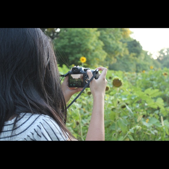 Meet your Posher, Allison - Picture 1 of 1